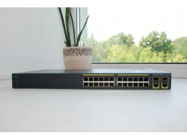 Коммутатор Cisco WS-C2960-24TC-S